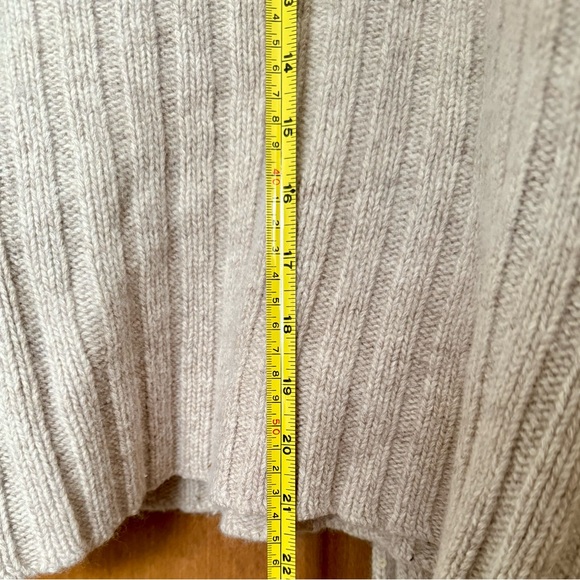 Vintage Banana Republic Angora Sweater and Scarf Set, M - Picture 10 of 12